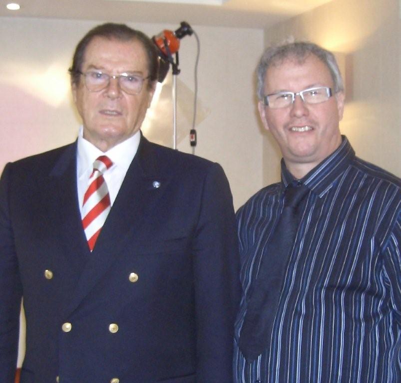 roger moore.jpg